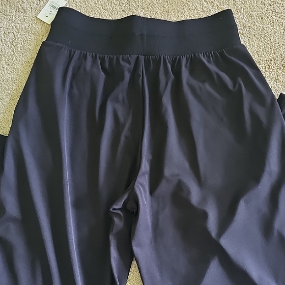 Lou & Grey Charcoal Wide-Leg Pants - Picture 3 of 6